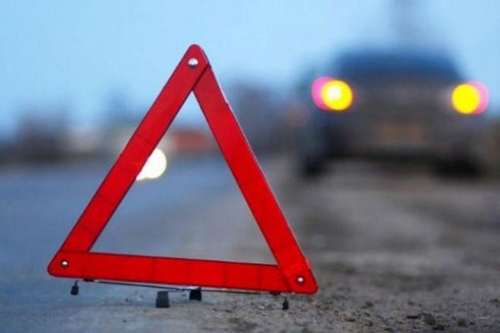 В Кременчуге машина сбила девушку на обочине