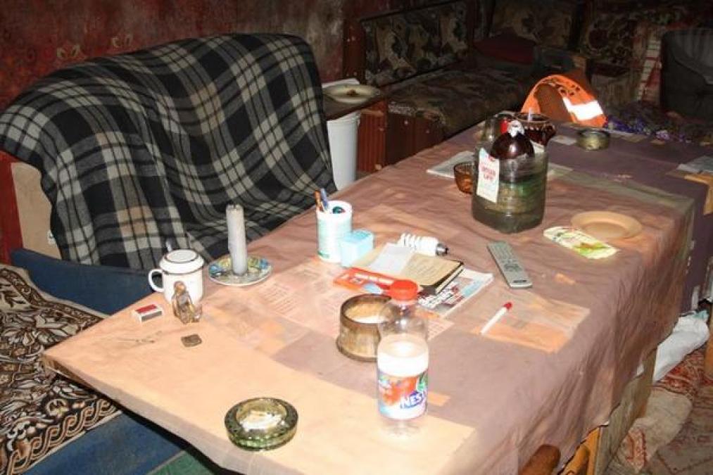 В Кременчуге самогон продают в подвале на улице Победы