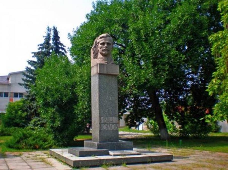 В ближайшие дни в Кременчуге «декоммунизируют» памятник