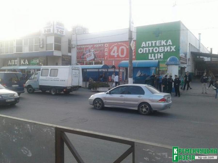 В Кременчуге на остановке умер мужчина