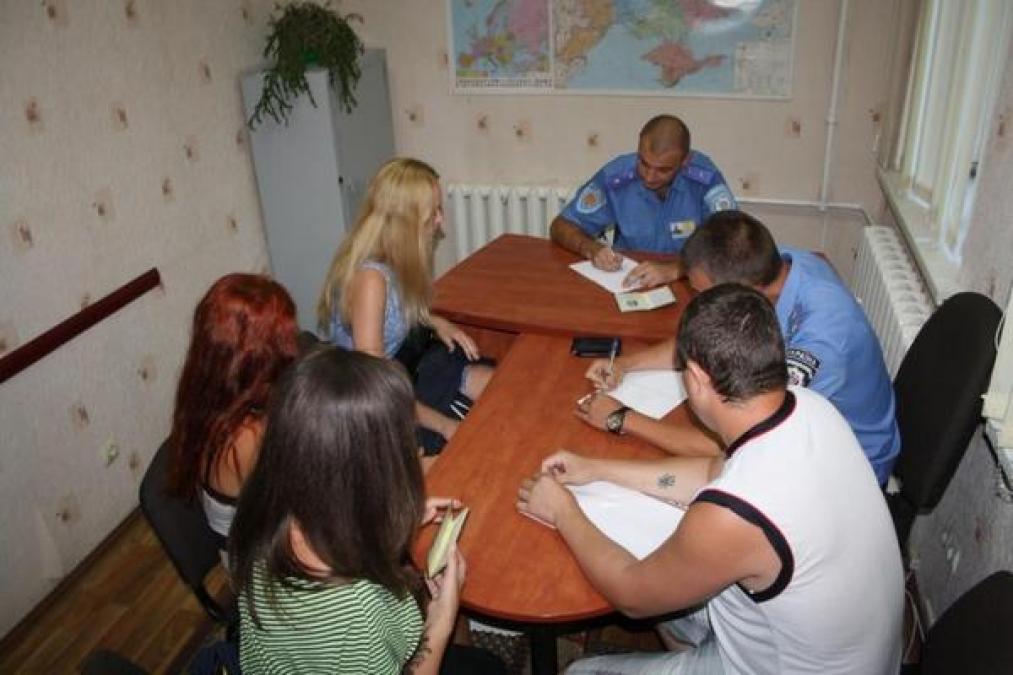 Активисты-экологи пришли в полицию Кременчуга с требованием разобраться с «титушками»