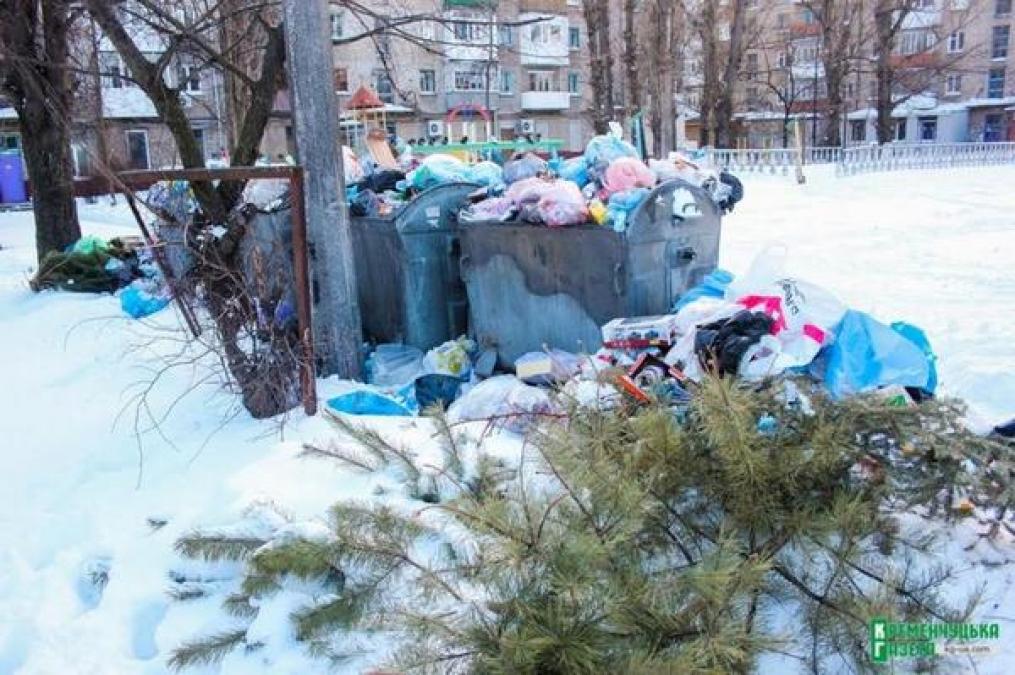 Показательно: двор вице-мэра превращается в «Деевскую гору»