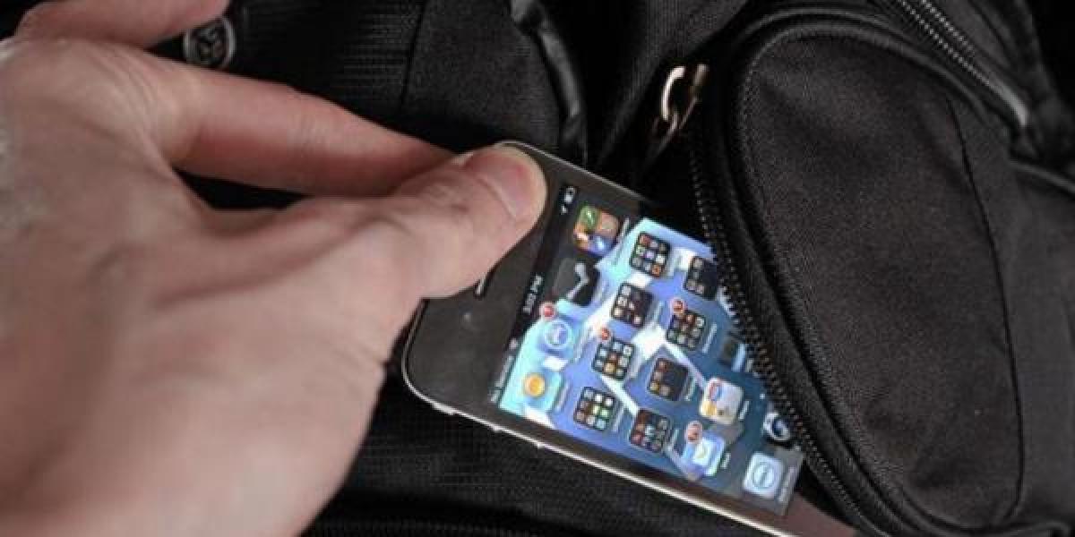 В Кременчуге у харьковчанки украли iPhone