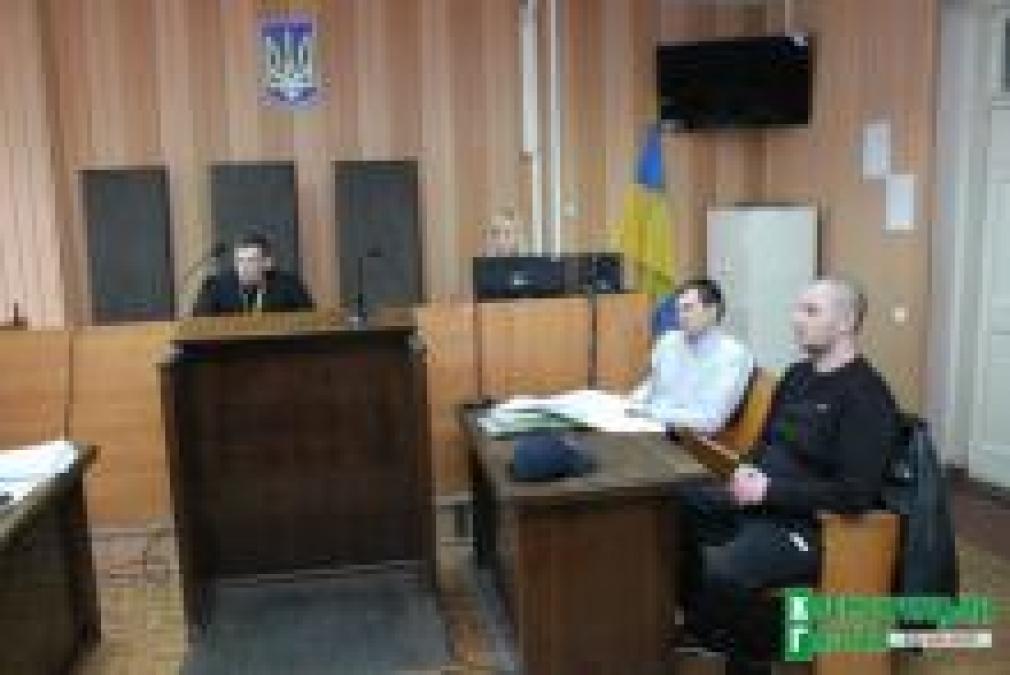 Наркосбытчик требует в суде огласить тех, кто у него проводил оперативные закупки
