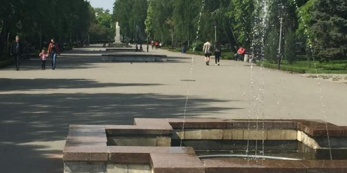 В Кременчуге 1 мая заработали фонтаны на бульваре Пушкина
