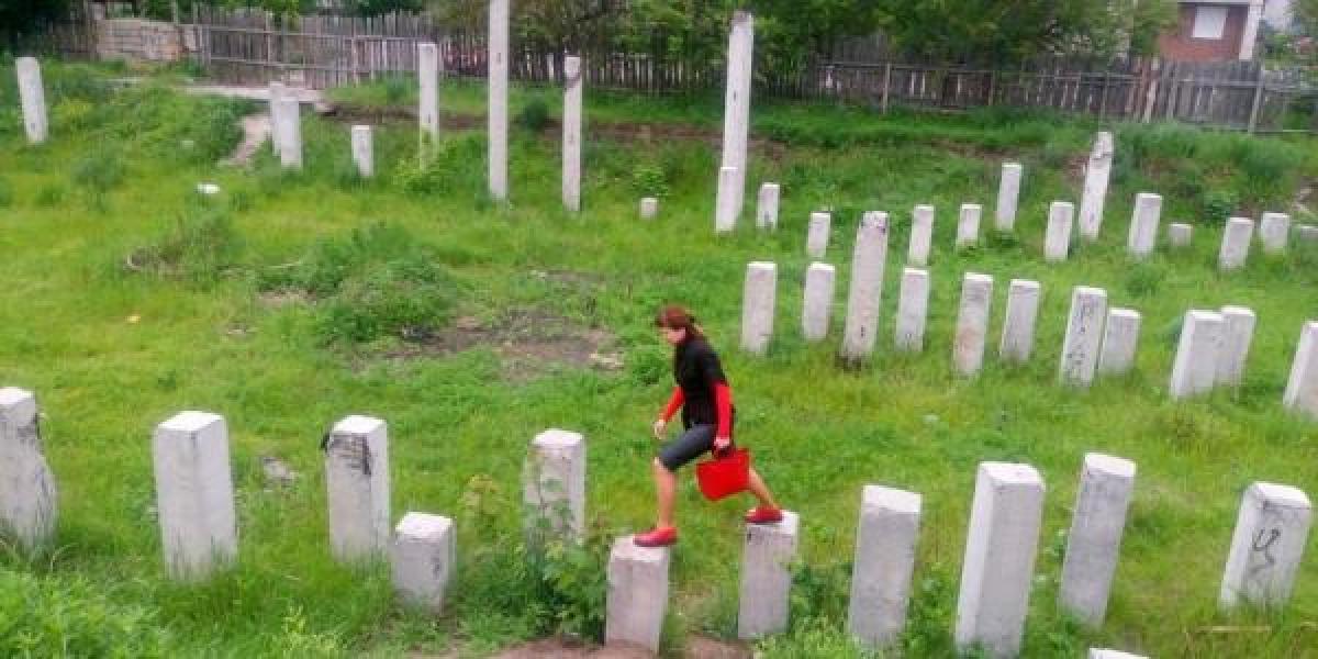Депутат горсовета узнала, что находится за забором, установленным в нарушение ПДД