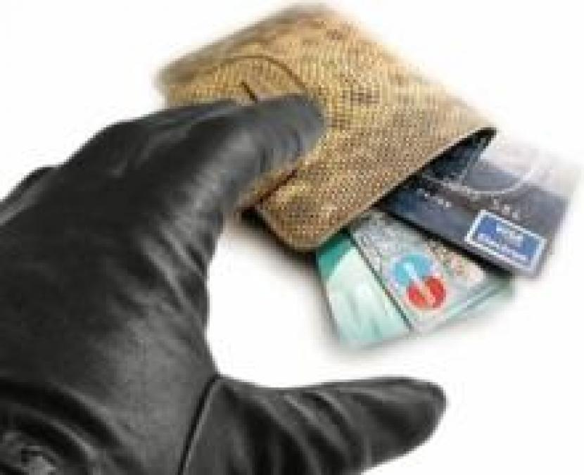 Мошенники продолжают "обнулять" банковские счета кременчужан