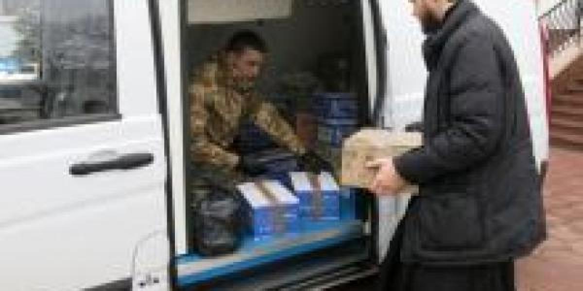 Полтавская епархия УПЦ передала лекарства для бойцов, пострадавших в зоне АТО