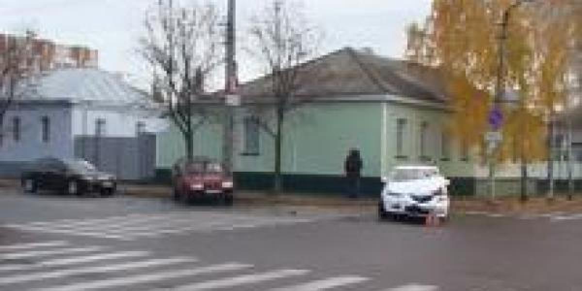 В центре Кременчуга столкнулись два авто 