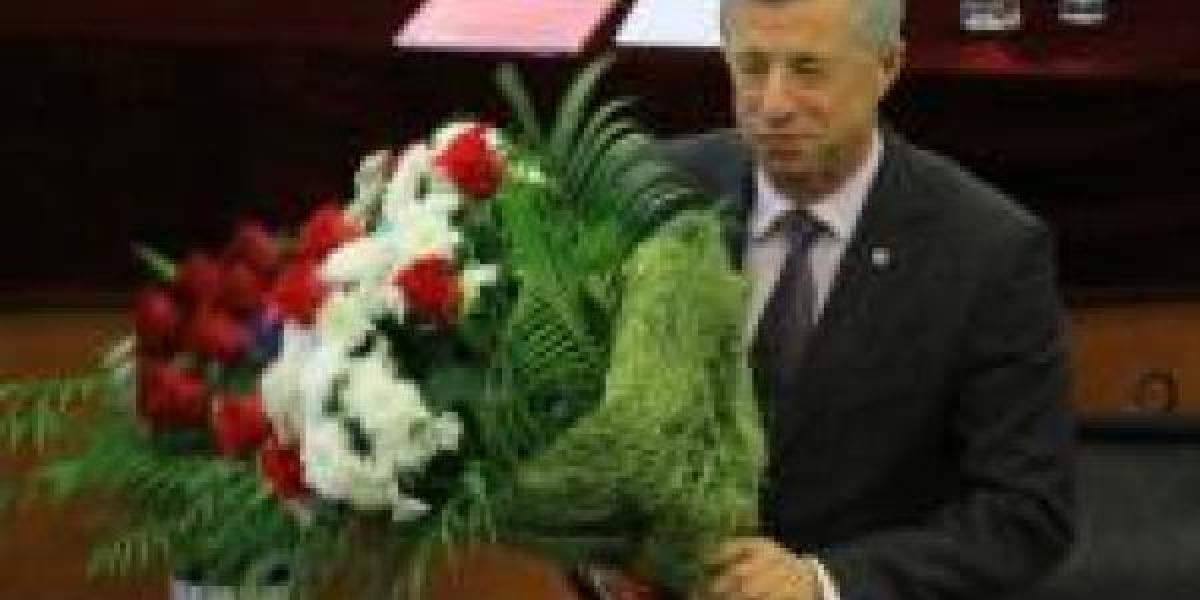 index.php/novosti/kremenchug-i-regiony/item/3468-rektora-krnu-mikhaila-zagirnyaka-prezident-nagradil-ordenom-za-zaslugi.html