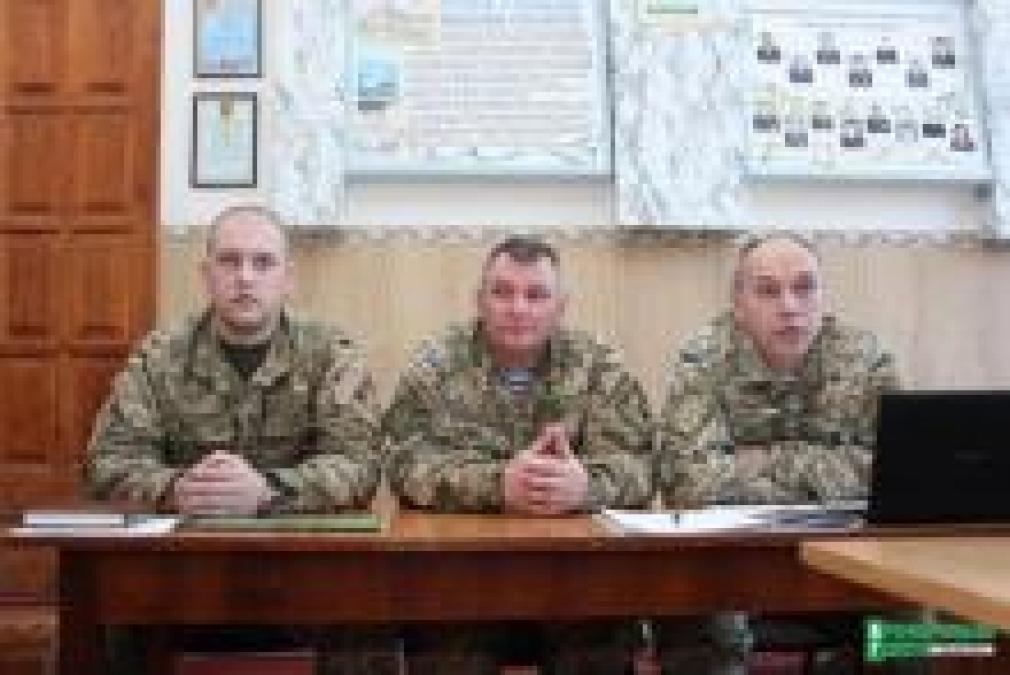 Кременчужан приглашают на контрактную службу в армию