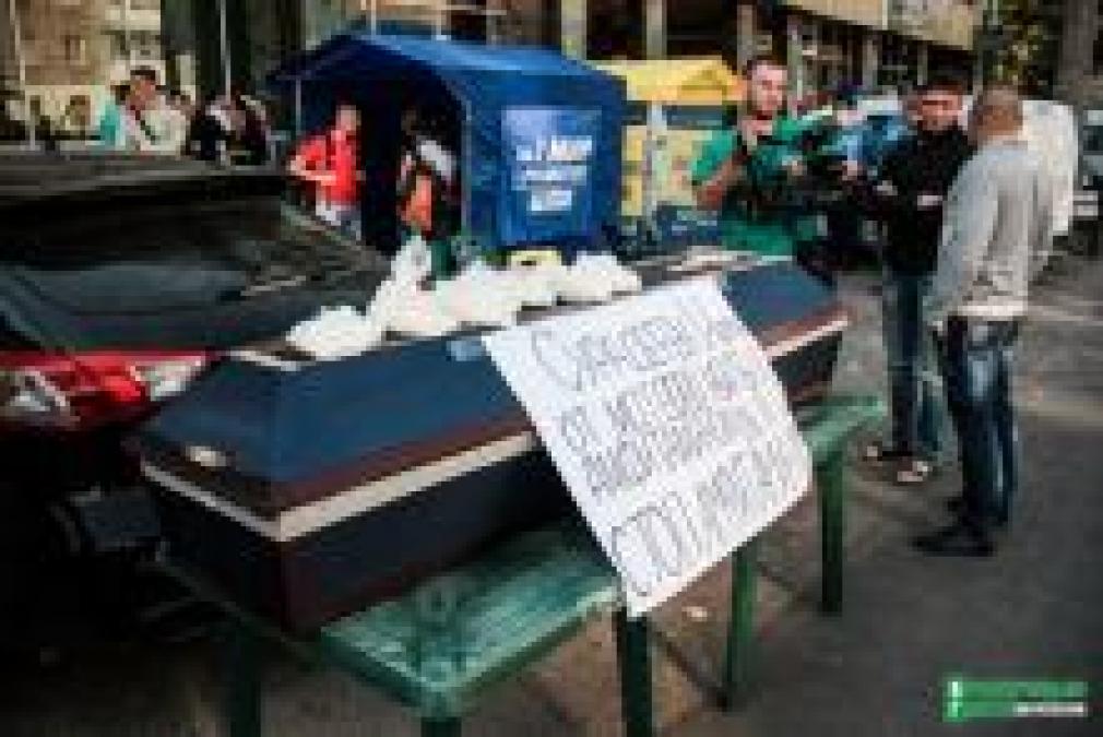 Палатки партии Сергея Каплина и Оппоблока убрали с места происшествия (дополнено)