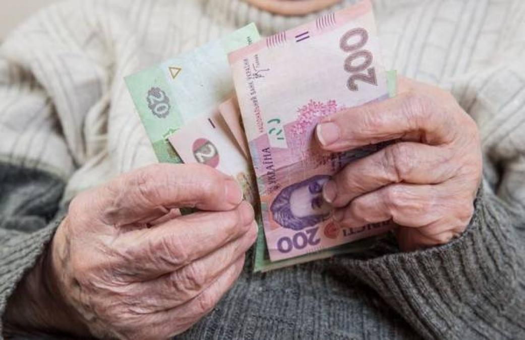 Кременчуг больше всех в области задолжал пенсионерам