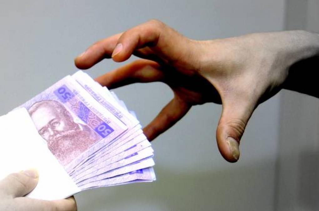 Патрульні поліцейські теж беруть хабарі