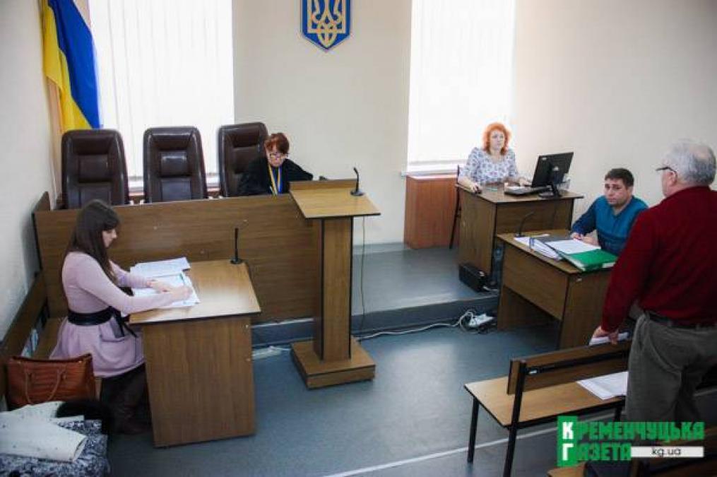 Автозаводский райсуд приступил к рассмотрению иска Медведовского об отмене «маразма Малецкого»