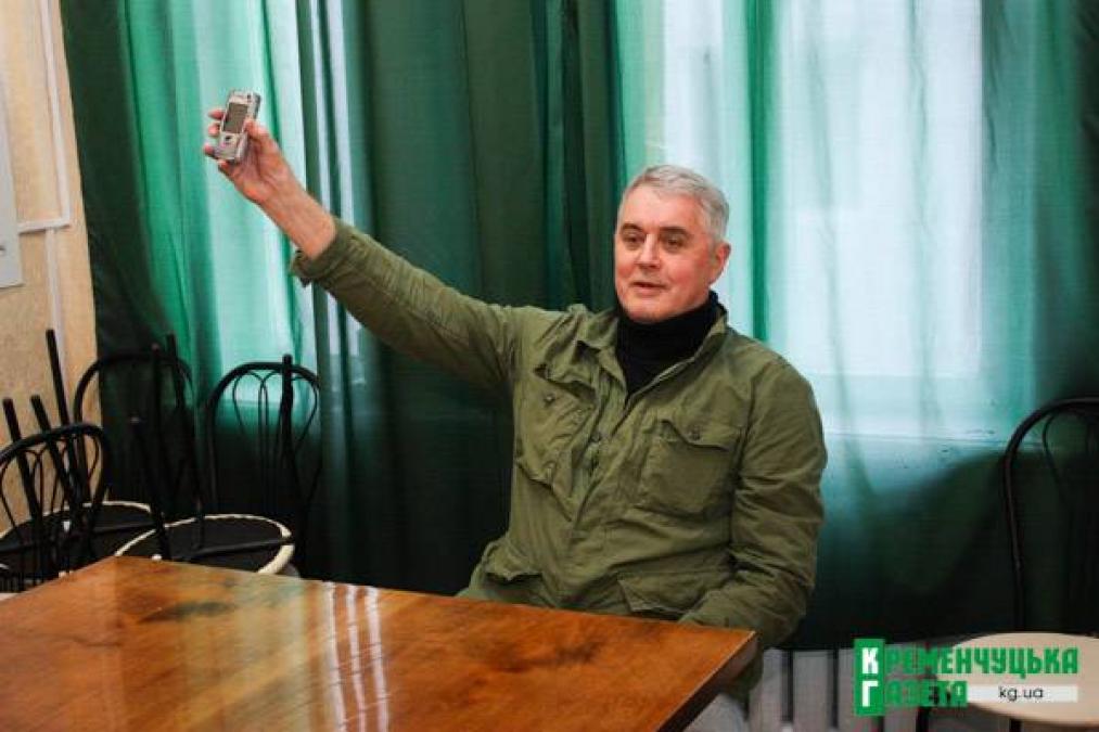 Лесь Подервянский нашел, чем удивить кременчугских журналистов