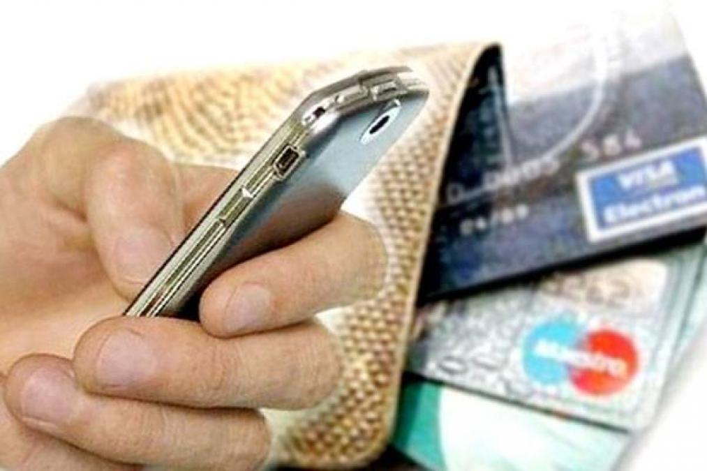 Телефонні та інтернет-шахраї продовжують ошукувати кременчужан