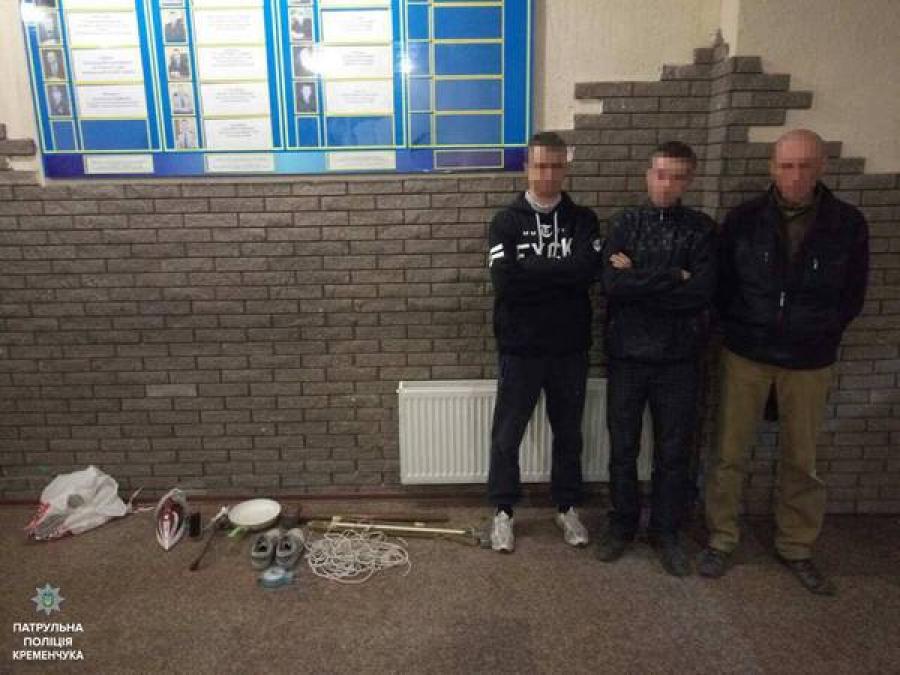 Воры в Кременчуге ходят по улице с кувалдой и ружьем для подводной охоты