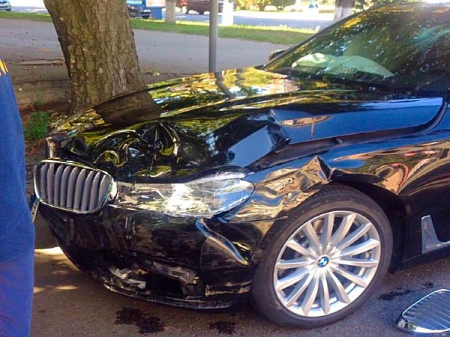 На перетині проспекту Свободи і провулку Толстого – ДТП з постражадалими