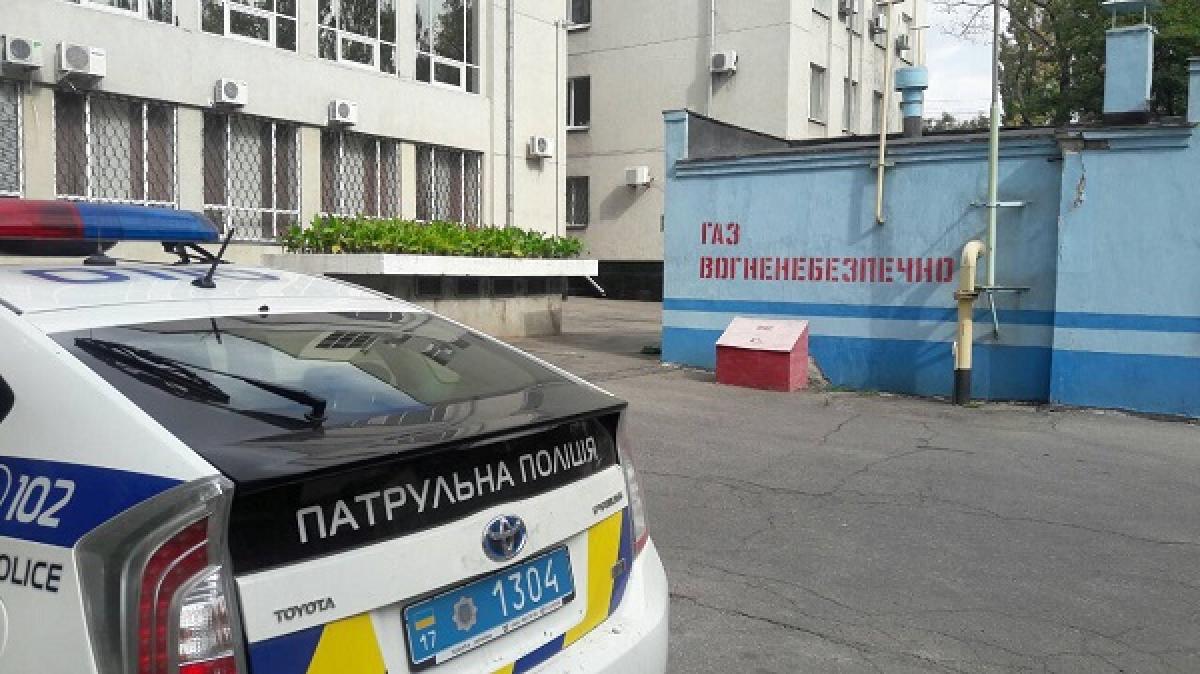 Кременчуцька поліція перевіряє повідомлення про вибуховий пристрій у центрі міста (доповнюється)
