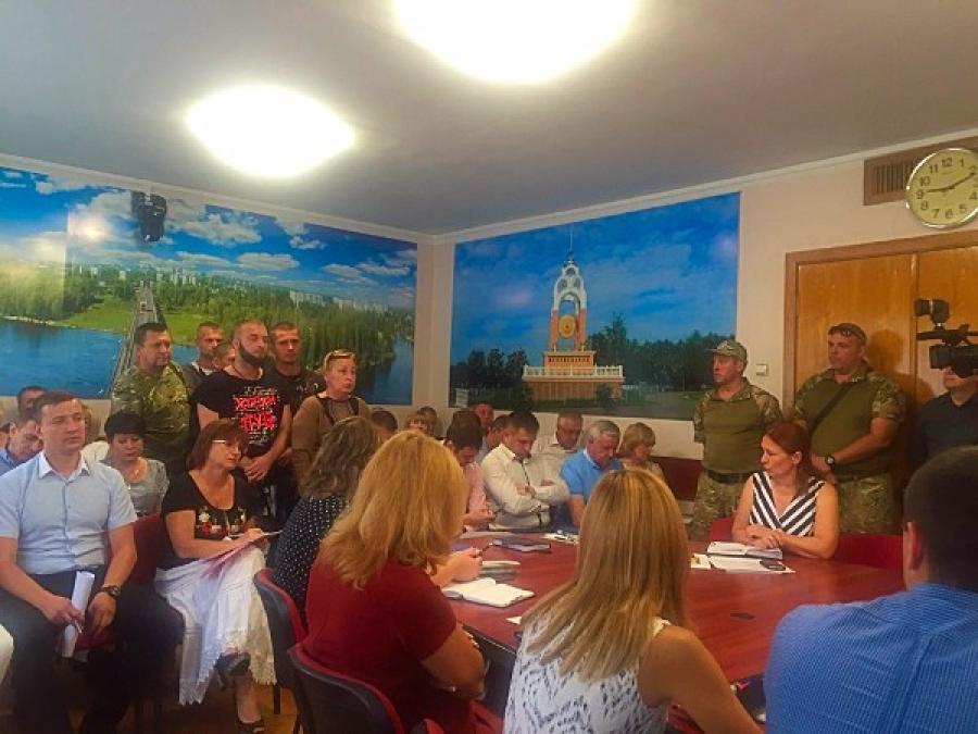 АТОвцям не подобаються дії кременчуцьких «скорпіонів»: останнім обіцяють винести «фізичне попередження»