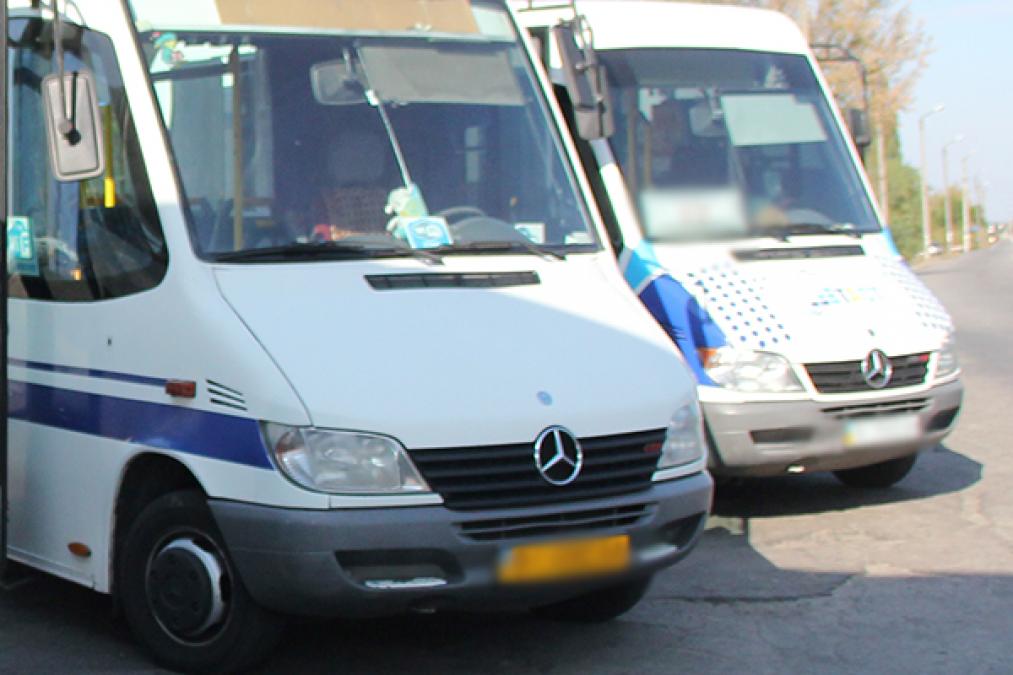 За словами начальника відділу транспорту Руслана Івашини, майже всі дані маршрутні таксі оснащені GPS-навігаторами.