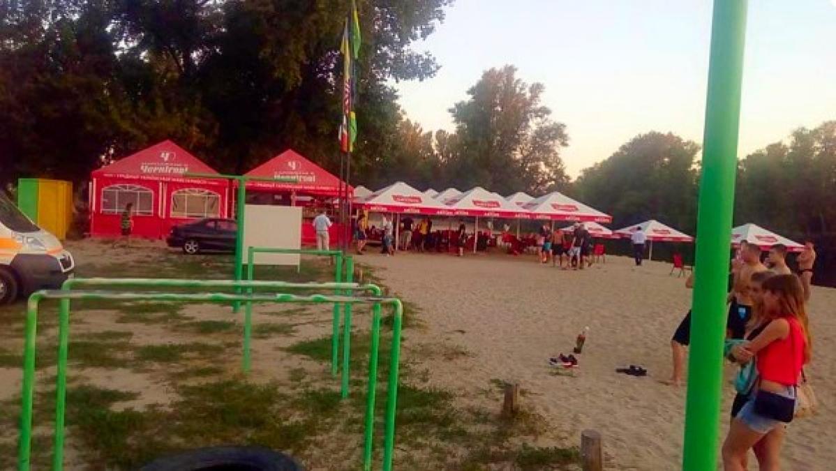 На пляже в Полтаве застрелили мужчину и ранили ребенка