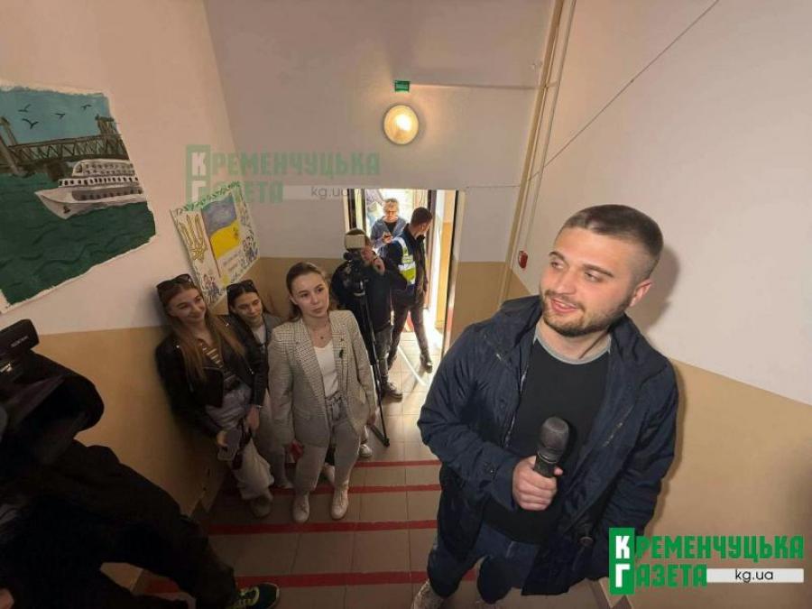 Мовчання комунальних медіа і гучні питання містян: як пройшов прийом Усанової