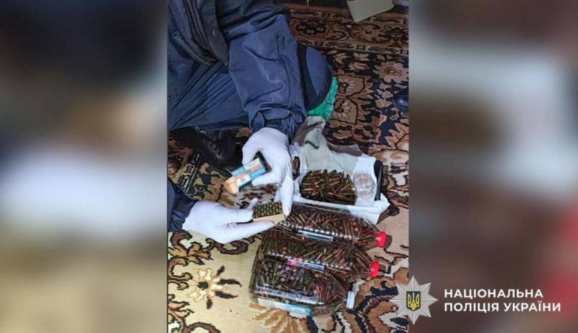 Домашнє насильство та боєприпаси: у Кременчуці затримали небезпечного родича