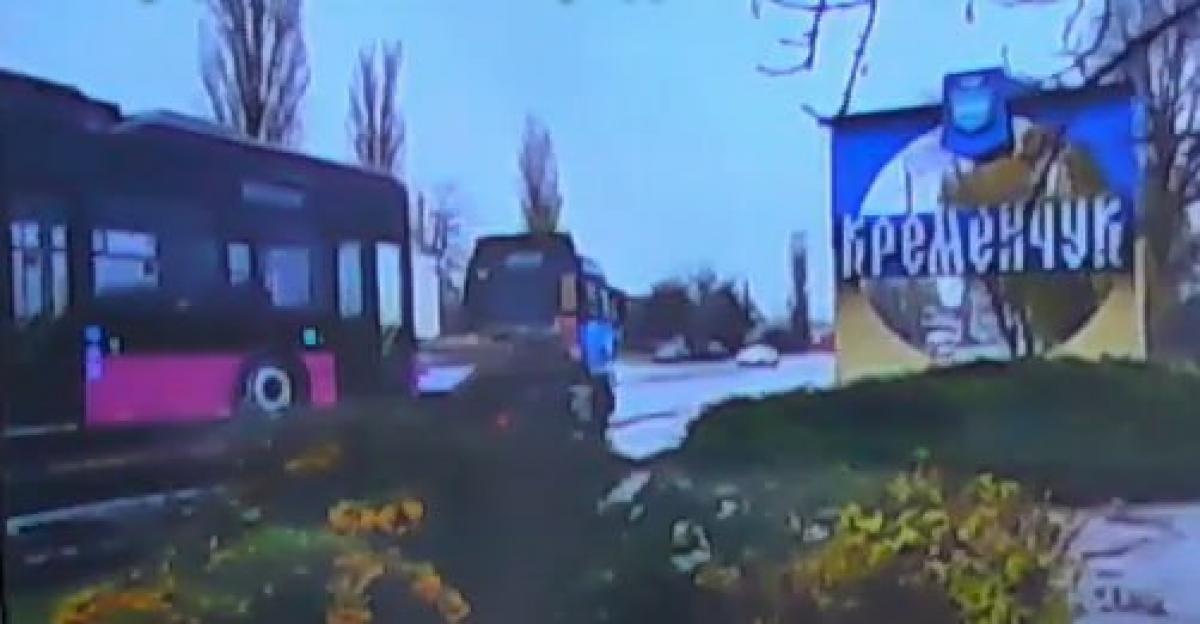 Нарешті! Перші три нові тролейбуси привезли в Кременчук