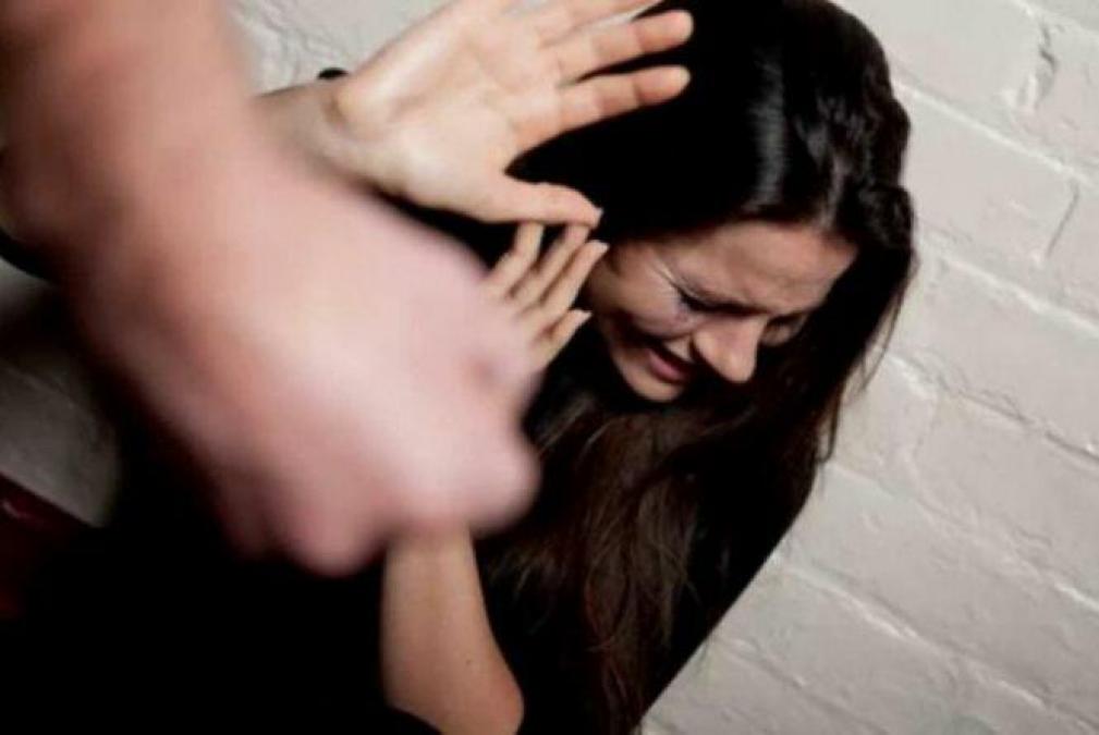 Кременчужанин вдарив колишню дружину - доведеться відповідати