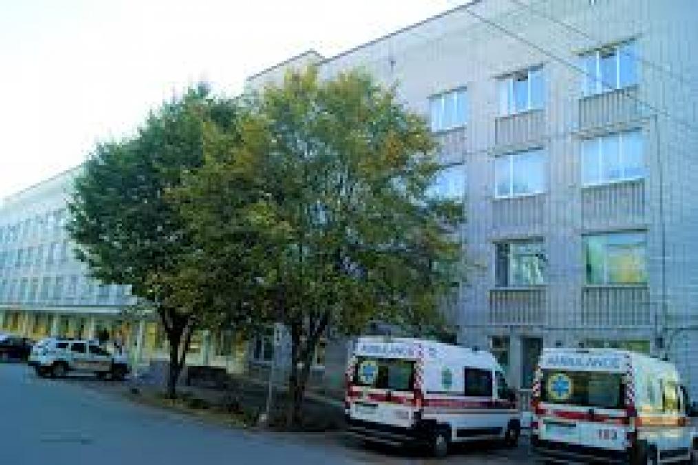 Комунікації на межі: Кременчуцька лікарня планового лікування потребує повної заміни труб, а не «латок»