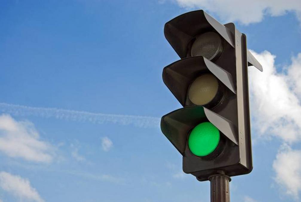 Не працюють світлофори біля однієї зі зупинок Кременчука: де саме