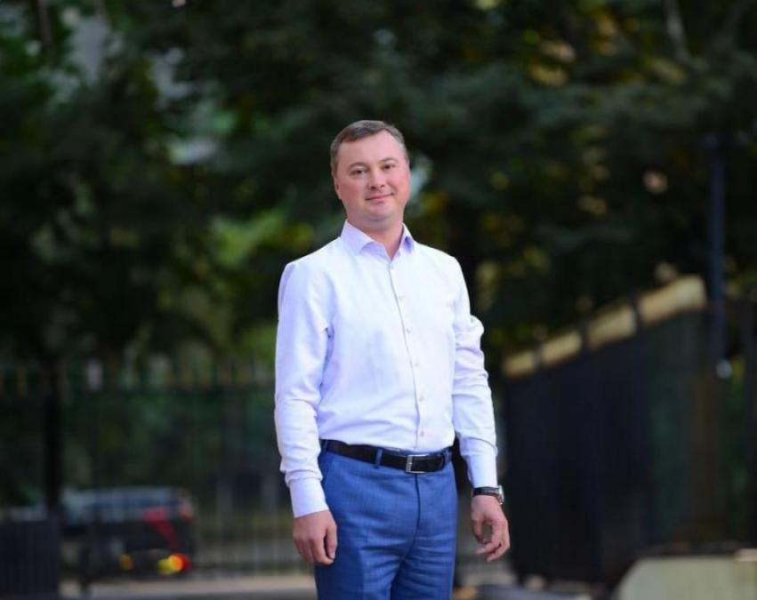 Понад 1 млн грн зарплати: декларація депутата Алєксєєва
