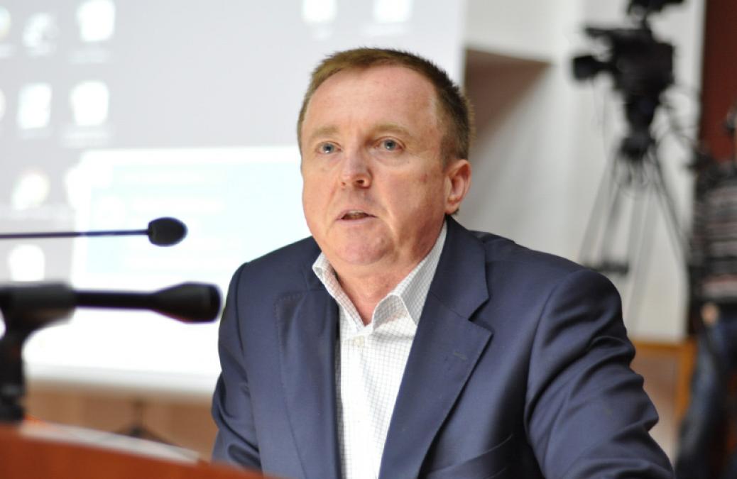 Первый зампред облсовета Холод «обеднел» на 100 тысяч гривень наличными