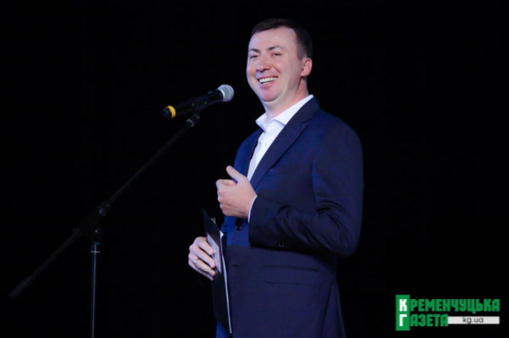 В Кременчуге Жидков сыпал шутками о холоде, женщинах и Крюковском мосте 