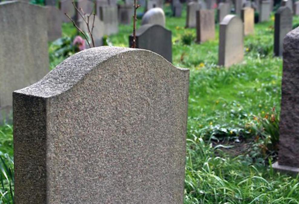 Зароблять 100 тисяч, а просять 5,5 млн: у скільки кременчужанам обійдеться утримання кладовищ