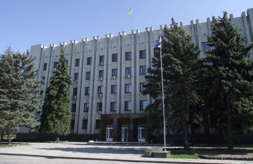 Кременчуцька мерія хоче придбати вази, картини та магнітики