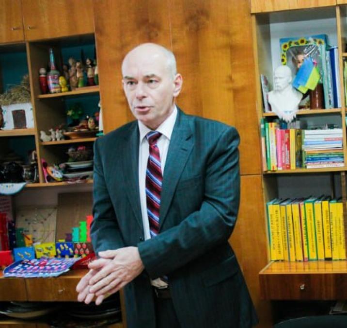 Заступник директора департаменту освіти Кременчука Лобода залишив посаду й оприлюднив декларацію при звільненні