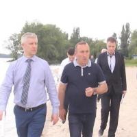 Песок на Центральном пляже Кременчуга культивируют
